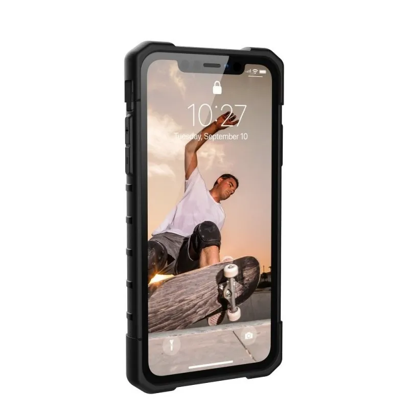 UAG Pathfinder Backcover iPhone 11 Zwart/grijs