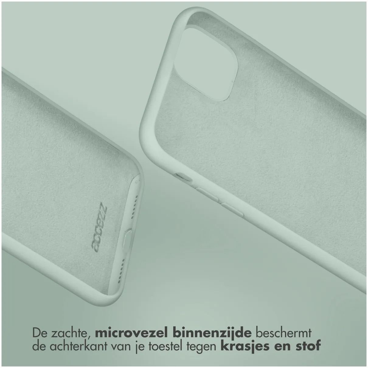 Accezz Liquid Silicone Backcover iPhone 15 Plus Lichtblauw