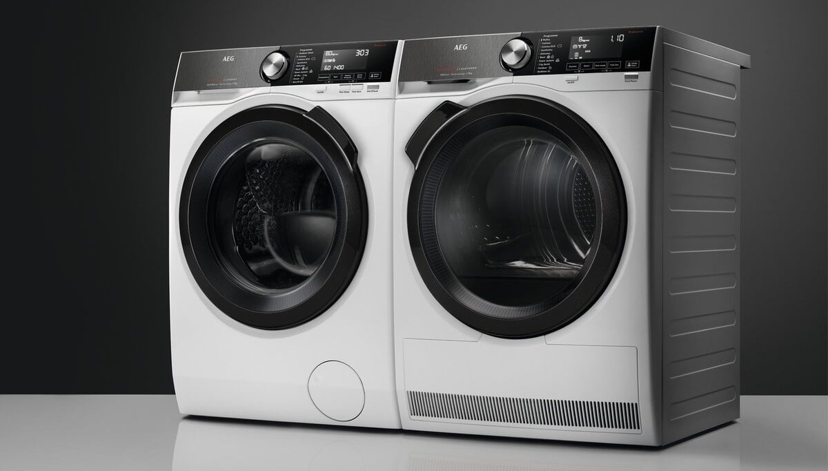 Lima overdrijven Systematisch Zo reset je je AEG wasmachine bij een storing | Expert.nl